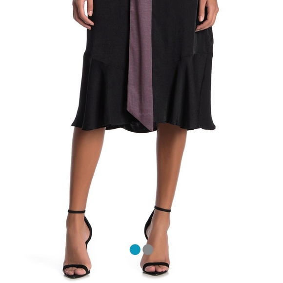 NWT: V-Neck Tie Waist Midi Dress - Picture 3 of 6